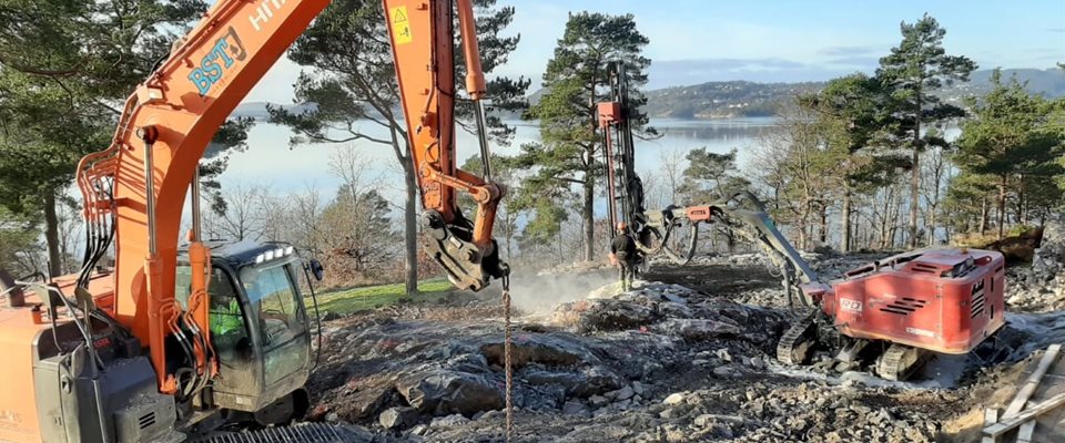 Utbyggingen av skolen har startet! Se video!