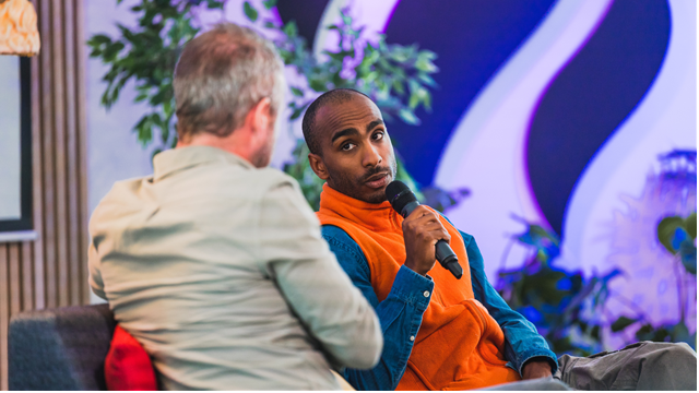 Levi Try gjest i Gerdas kafé